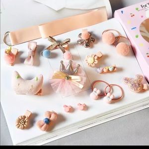 Cute Girl hair clips and bows 18 pieces